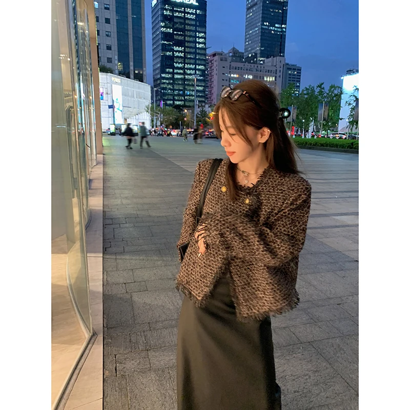 

Шерстяное твидовое пальто для женщин: модное, ретро, класса люкс, с пуговицами, длинными рукавами, круглым вырезом, на подкладке из овечьего бархата