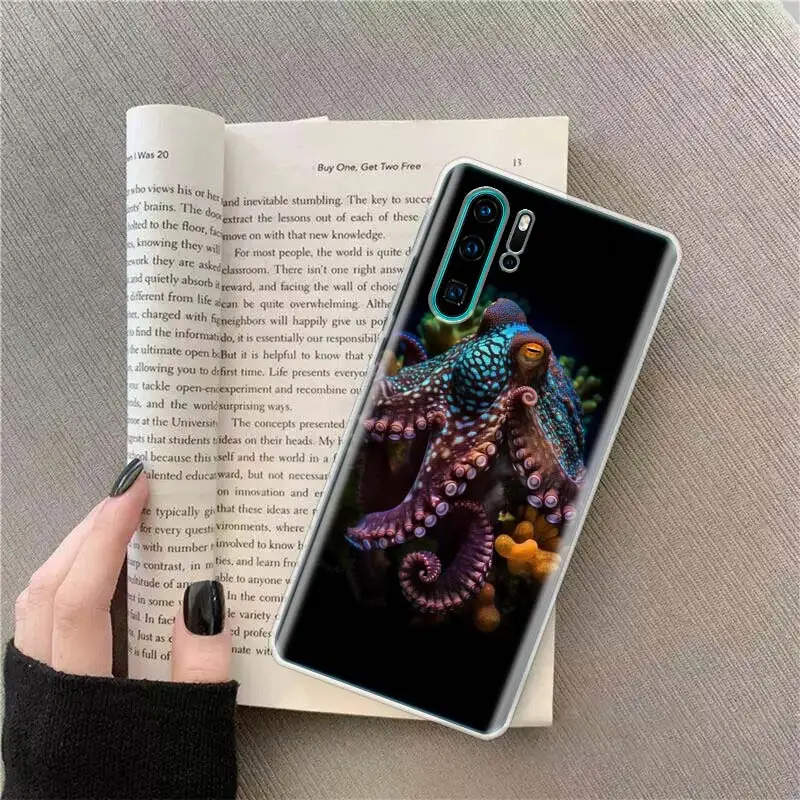 This is a Big Octopus Phone Case For Huawei P50 Pro P10 P20 P30 P40 Lite Cover Mate 40 30 20 10 Lite Capa Shell