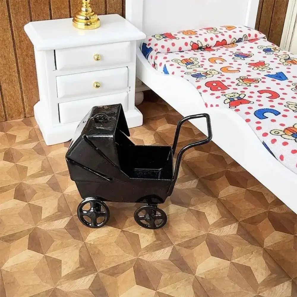 Realistic 1:12 Dollhouse Miniatures Wrought Iron Mini Size Mini Bassinet Stroller Ornaments Wheels Can Turn Baby Stroller Model