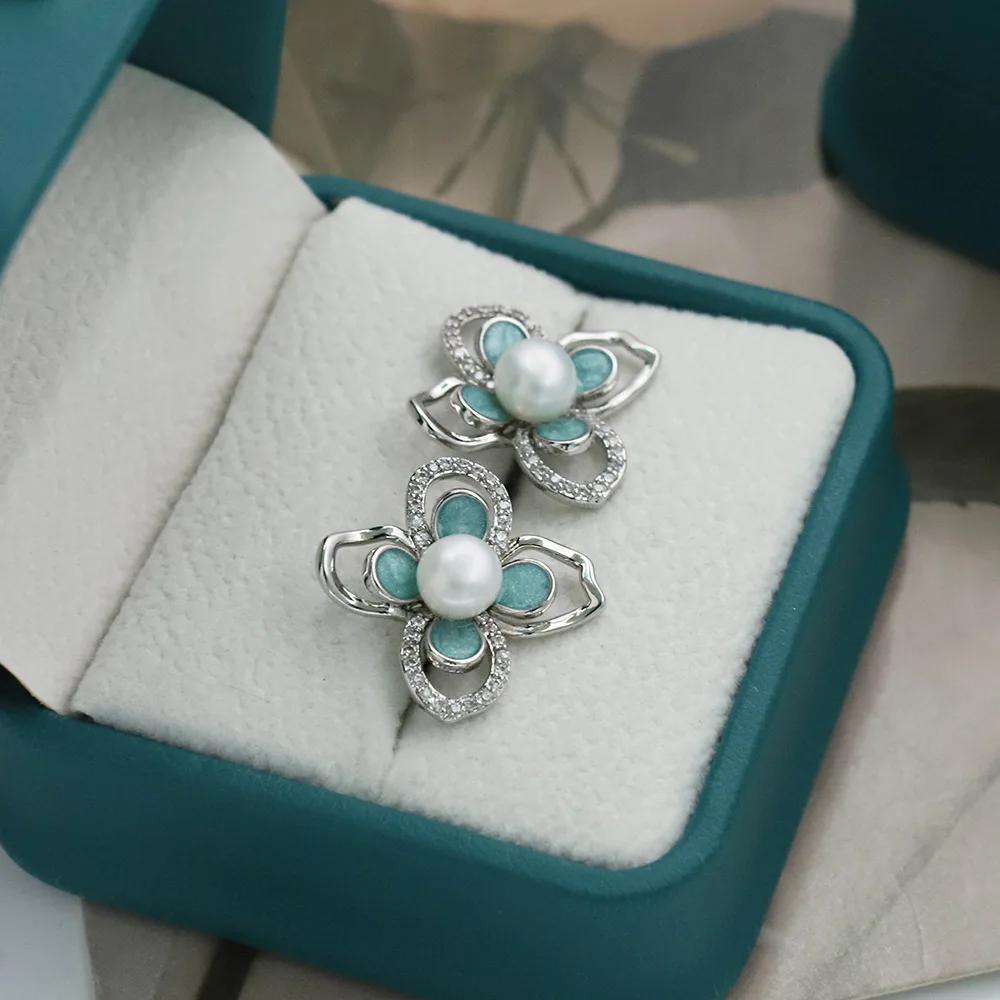 

Original Design Natural Pearl Double Layer Four-Petal Flower Stud Earrings for Women Cubic Zirconia Floral Charm Earring Jewelry