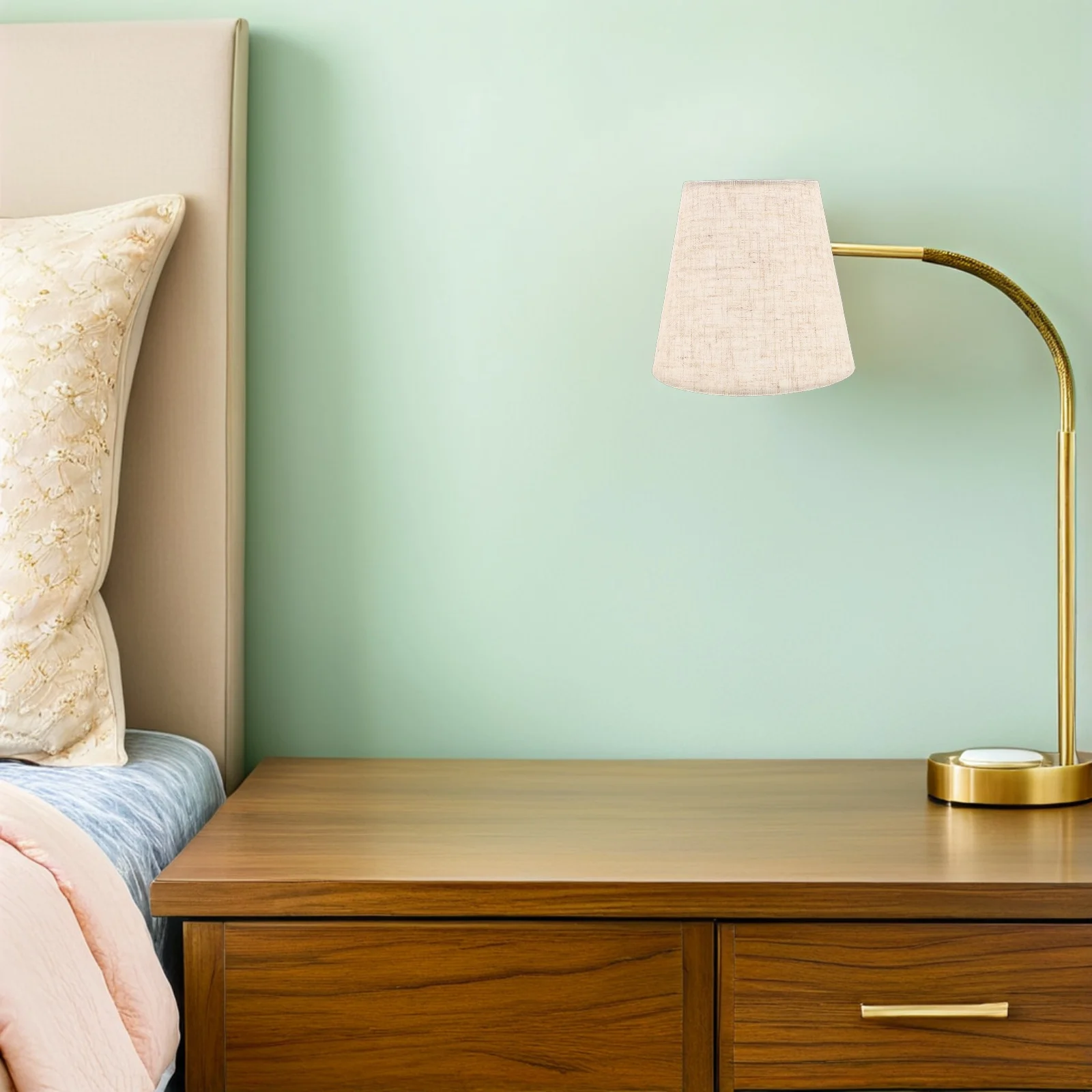 

6Pcs Natural Linen Mini Lamp Shades Clip-on Replacement for Table Wall Chandelier Lights Soft Glow Decorative Fabric Lamp Covers