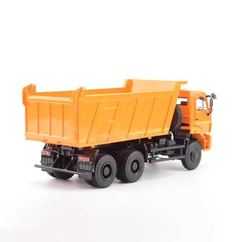 1:43 Scale KAMAZ-6522 All Terrain Truck Alloy Plastic Car Model for Adult Boys Hobby Gift Display Ornament