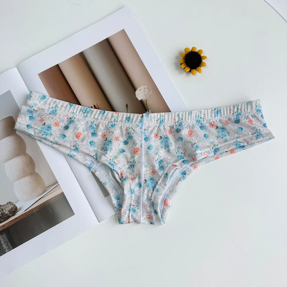 Men Sexy Underwear Bulge Pouch Sweet Printed Floral Briefs LowRise Tight Sissy Underwear Erotic Lingerie Underpant