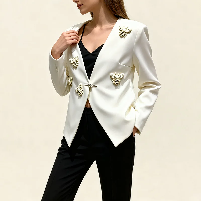เสื้อสูทผู้หญิงสุดหรูสำหรับฤดูใบไม้ร่วงและฤดูหนาว  แฟชั่นเสื้อโค้ทตกแต่งลายแมงมุมสำหรับสุภาพสตรี