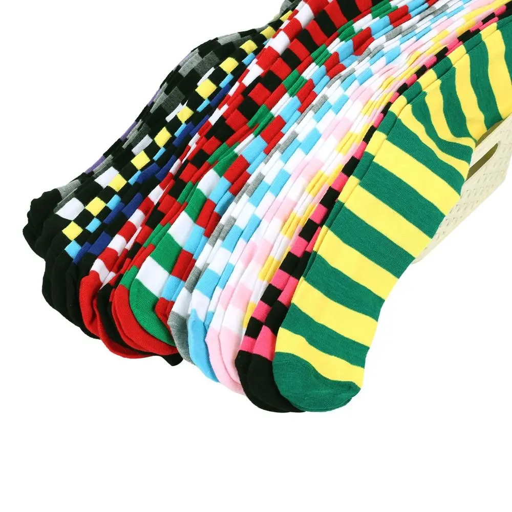 الإكسسوارات 9 ألوان مخطط جورب أسود أبيض وردي دافئ العجل جورب الركبة عالية مخطط جورب النساء السيدات