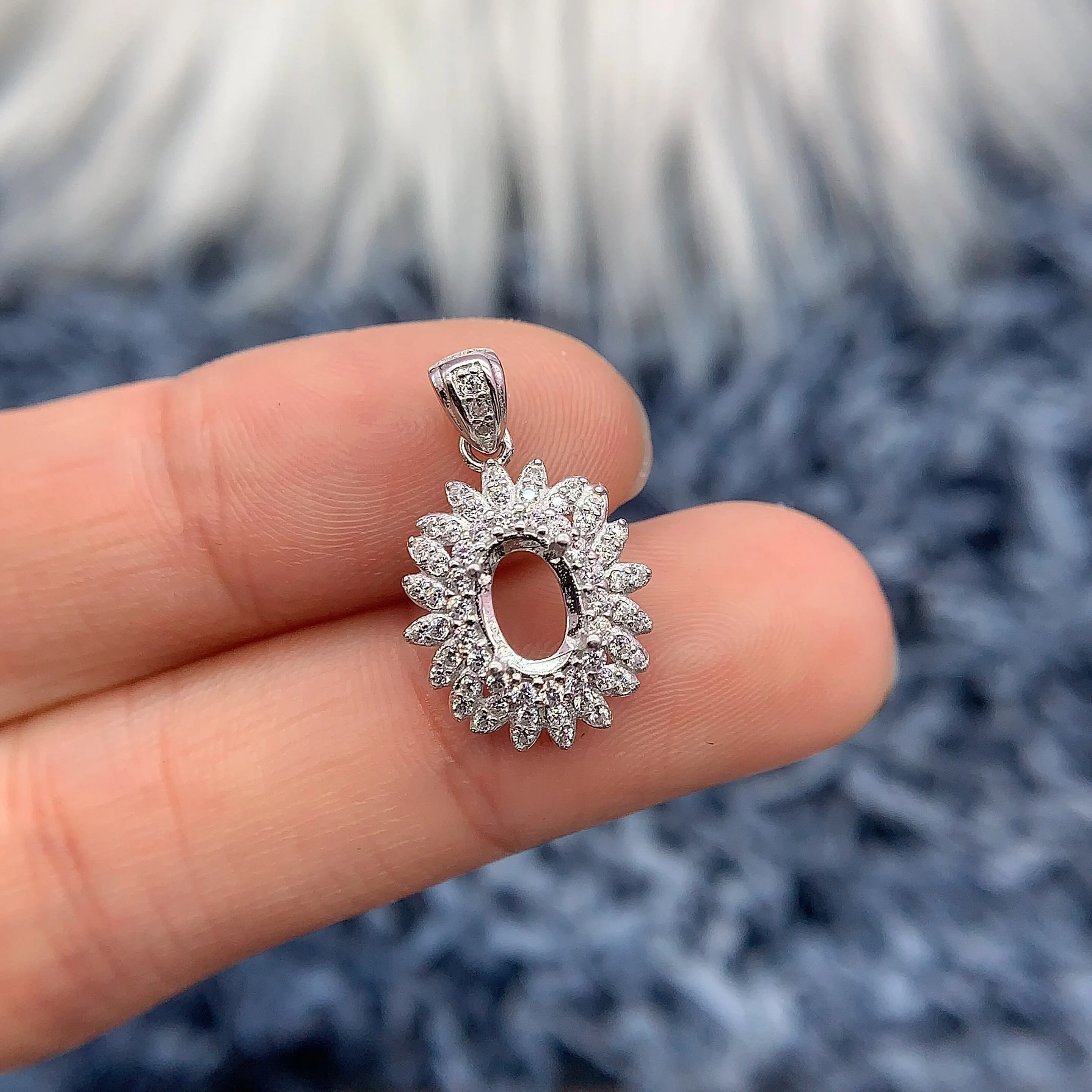 

MeiBaPJ Inlay Oval 5*7mm S925 Sterling Silver DIY Pendant Setting For Women Gift Light Luxury Brilliance Charm Jewelry Wholesale