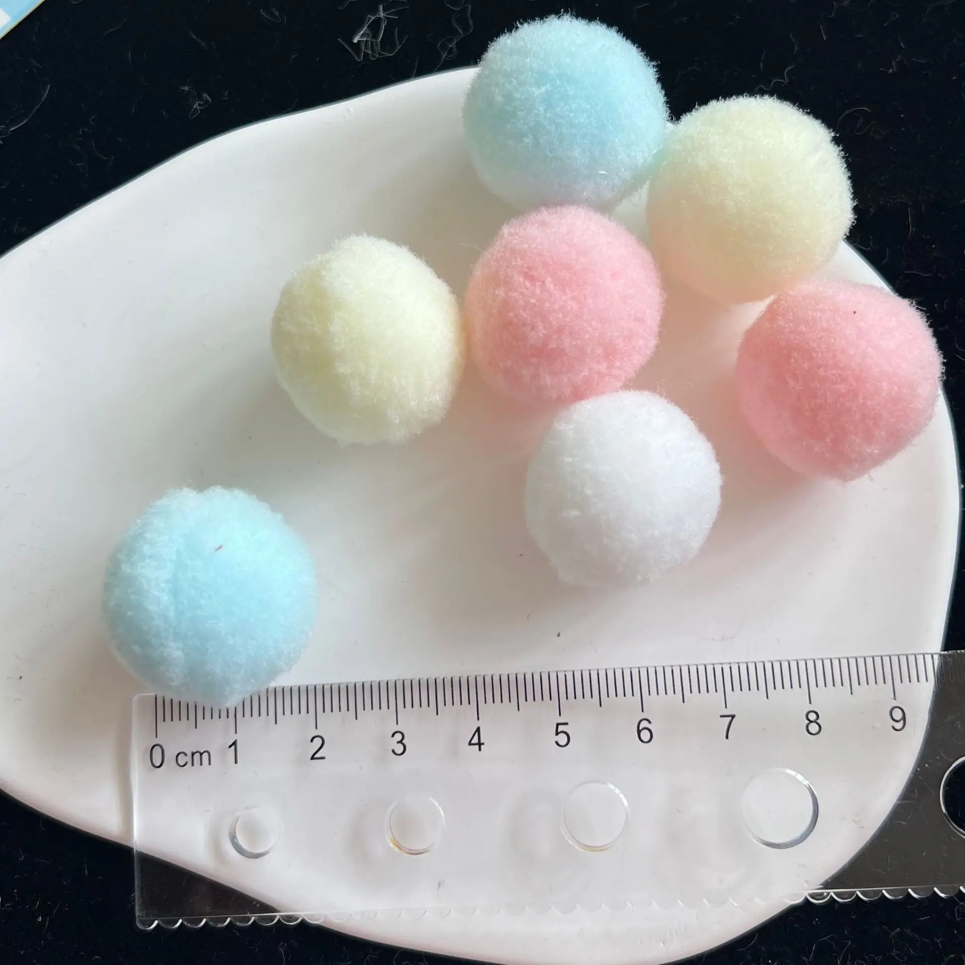 Mini Cartoon Série Pompom Ball, Pano Colorido Arte, DIY Artesanato Materiais, Jóias Fazendo Encantos, 5Pcs