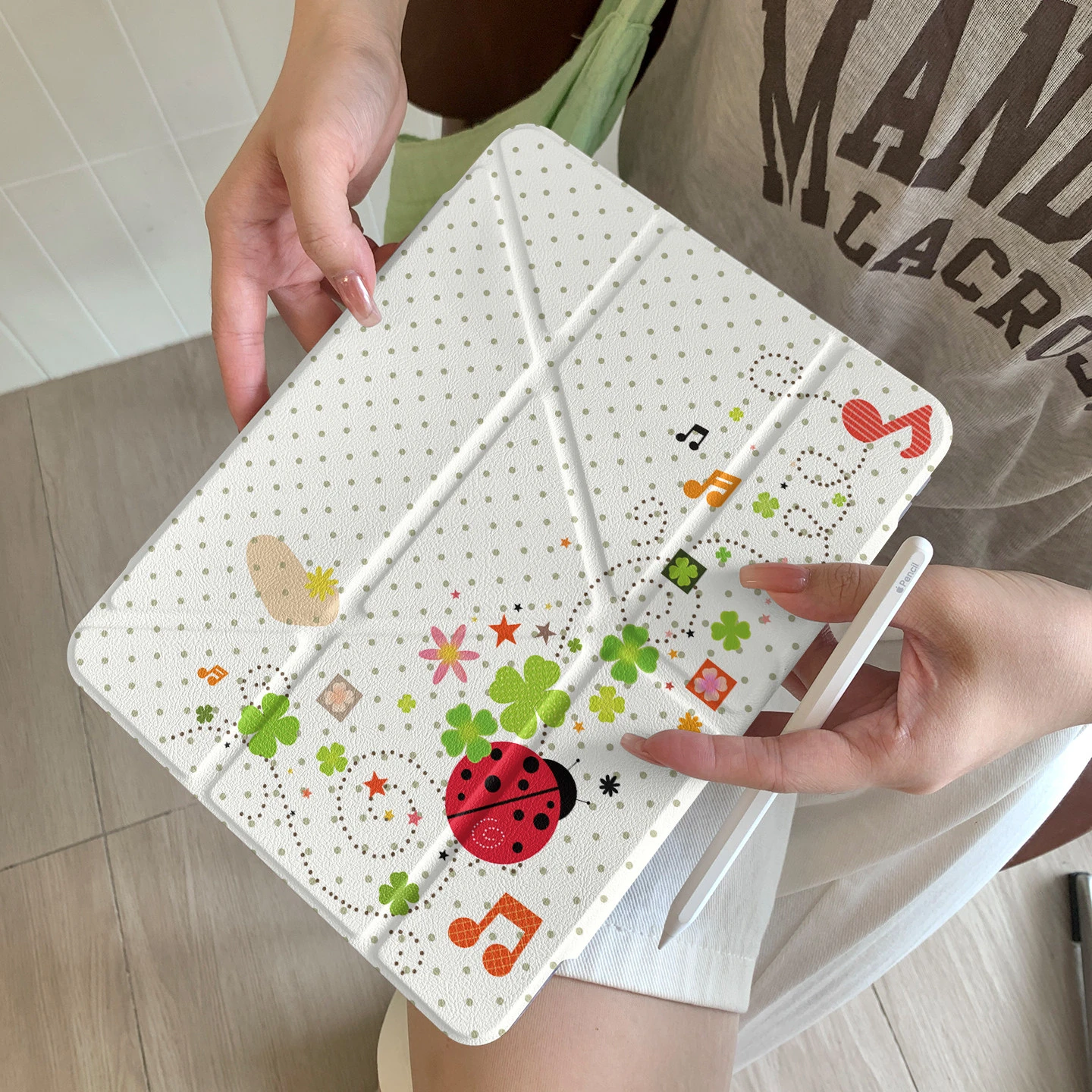 Lucky Four Leaf Clover Polka Dot LadybugCover For iPad Pro 13 11th M5 M4 12.9 A16 8 7 10th Air 11 M2 M3 Mini Split Tablet Case