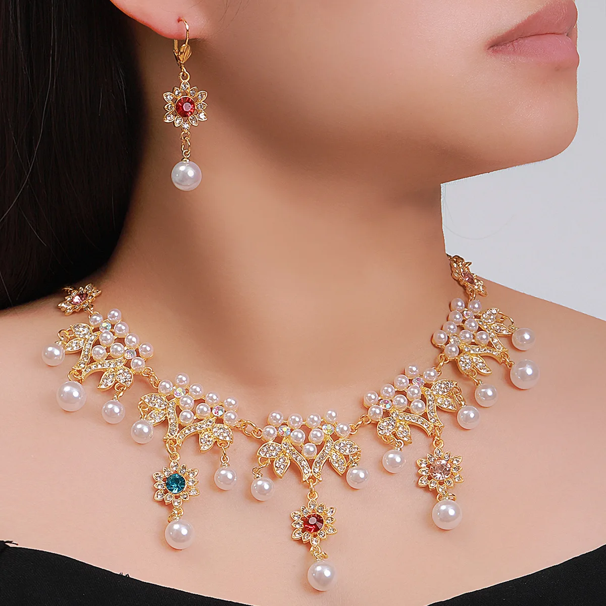 

Baroque court pearl yellow crown inlaid necklace earrings set bridal jewelry