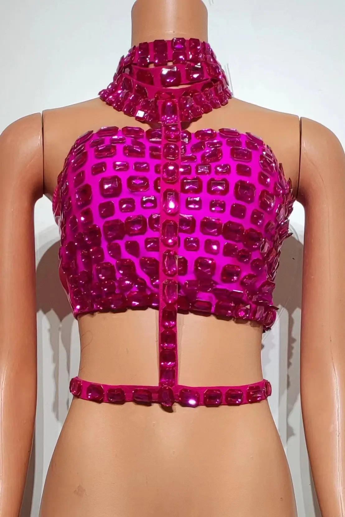 Top con cuello Halter y cristales brillantes para mujer, traje de falda corta, vestido Sexy de noche para fiesta de graduación, cumpleaños, traje de baile, ropa de escenario de actuación