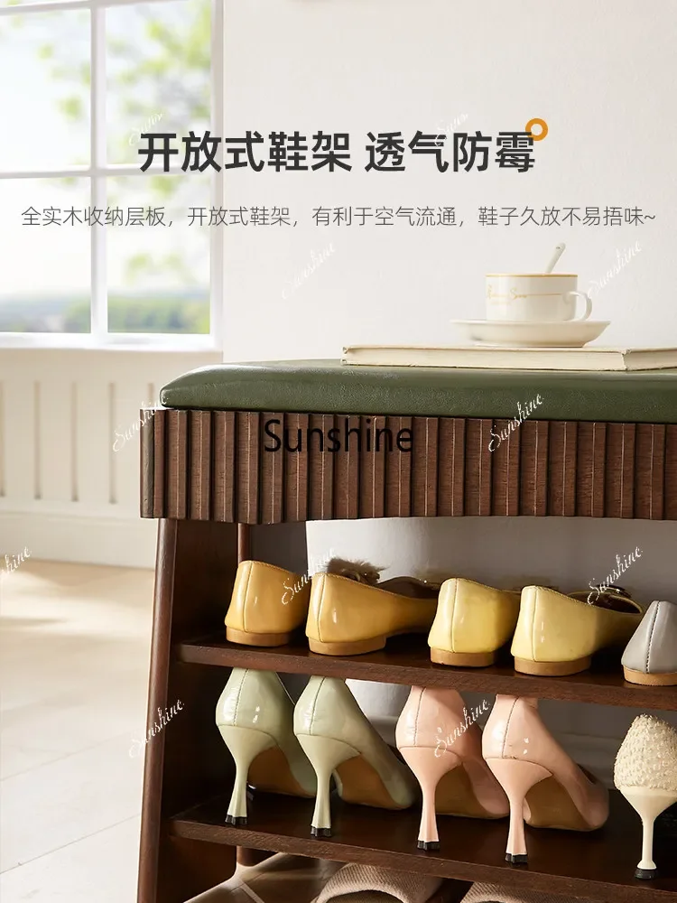 You can enter the door with a shoe stool at the door of the home, and a soft bag seat cushion storage stool.X