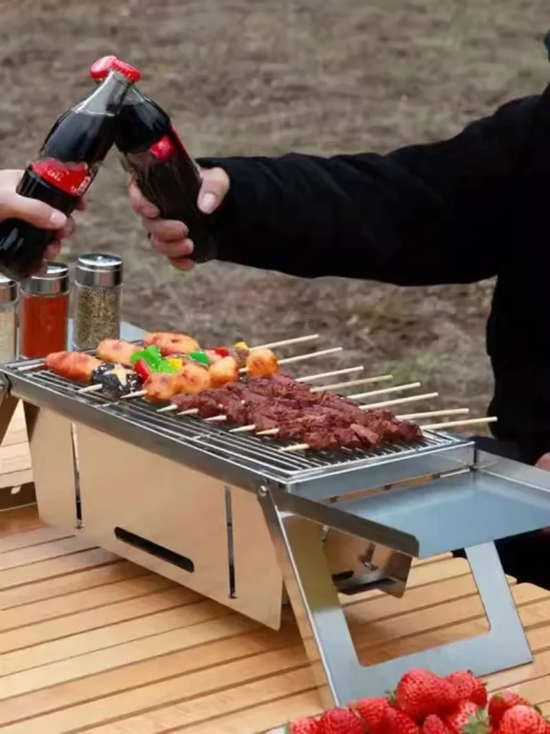 

Stainless steel grill, outdoor charcoal thickened grill, household small one-second folding carbon grill