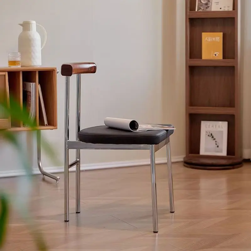 

Металлические минималистичные барные стулья кремового цвета для кухни, современные игровые стулья для туалетного столика, мягкие эстетичные стулья для отдыха, мебель для лаунж-зоны