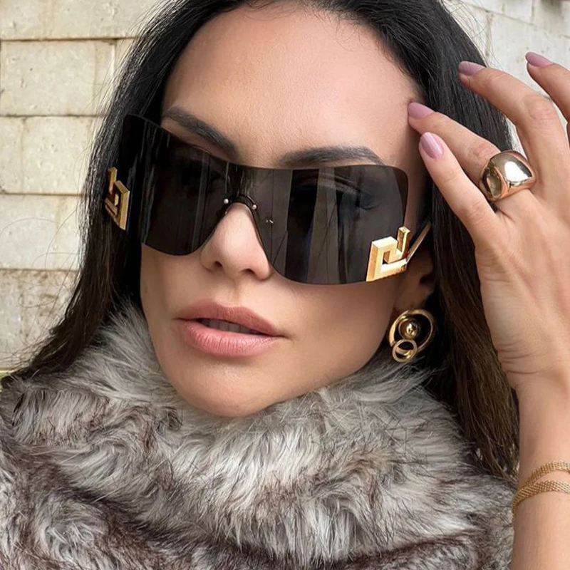 2023 New Fashion Oversized One Piece Sunglasses Women Brand Vintage Punk Square Brown Sun Glasses Female Goggle Oculos De Sol