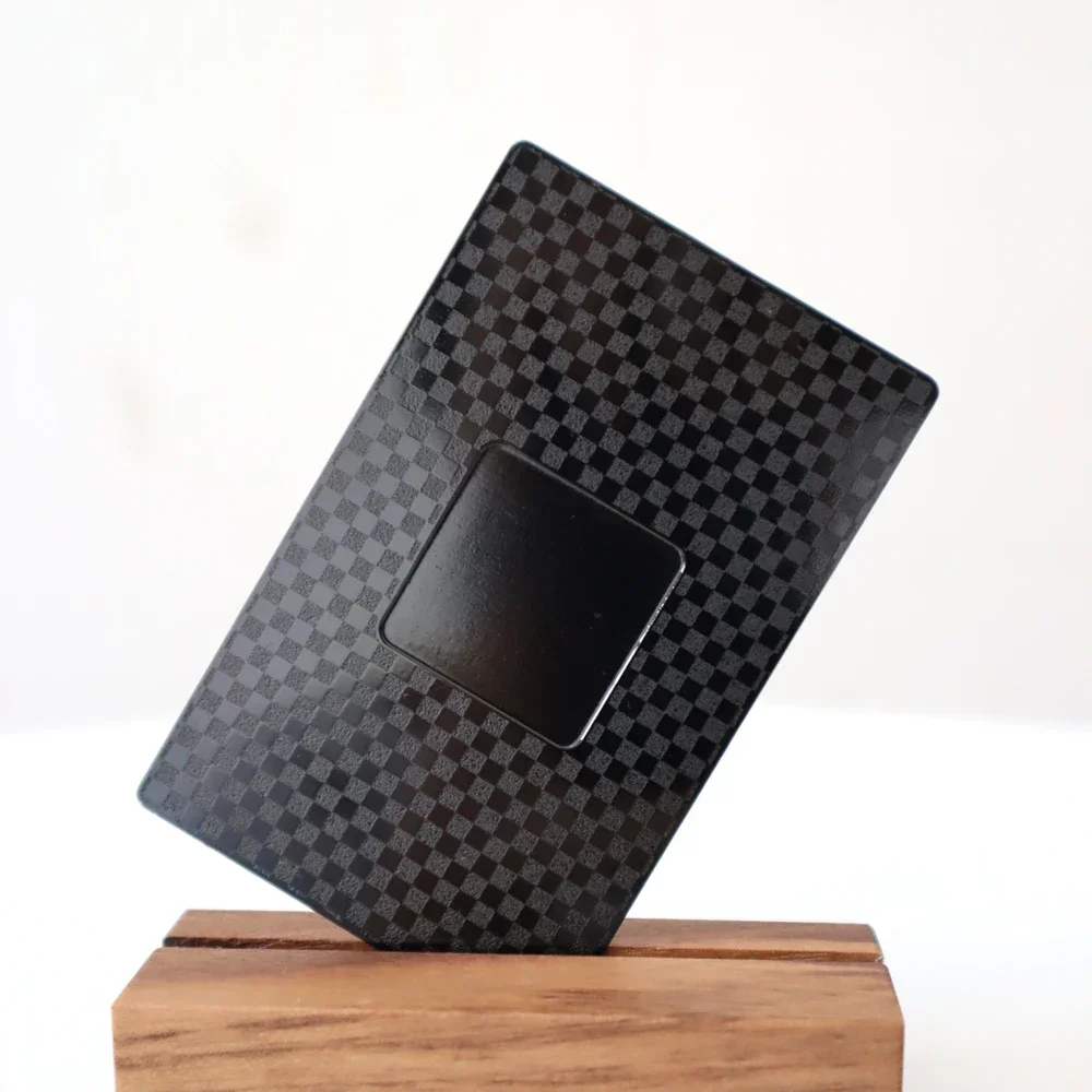 بطاقة ائتمان معدنية من الفولاذ المقاوم للصدأ باللون الأسود غير اللامع مقاس بطاقة RFID NFC بطاقة عمل معدنية للبيع بالجملة