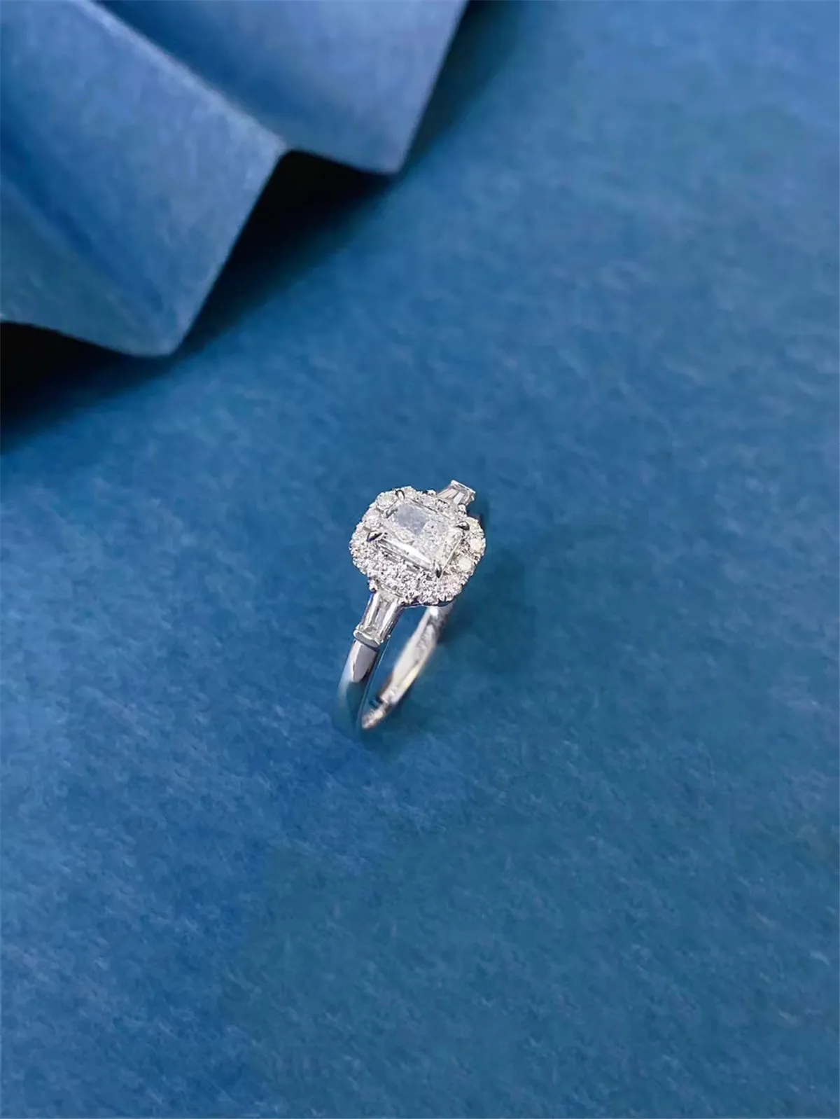 14K Solid Gold Lab-Grown Diamond Radiant Cut 0.5CT Three-Stone Halo Engagement Ring, Platinum Bridal Ring, Fine Jewelry Custom