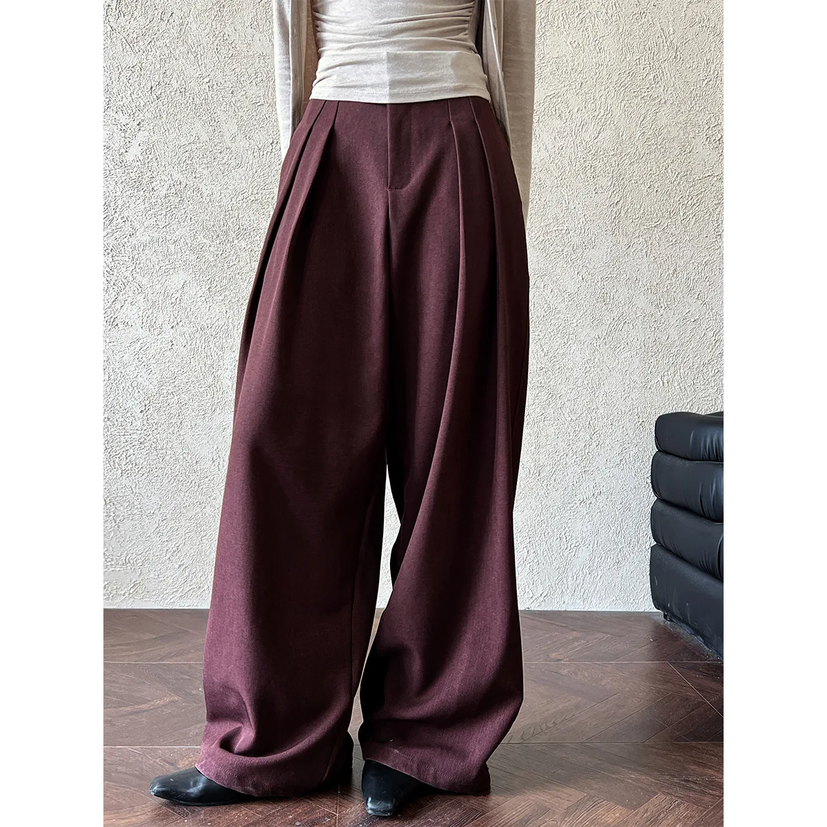 Drapey wide-leg floor-length suit pants for women 2024 autumn new style loose old money style pleated trousers