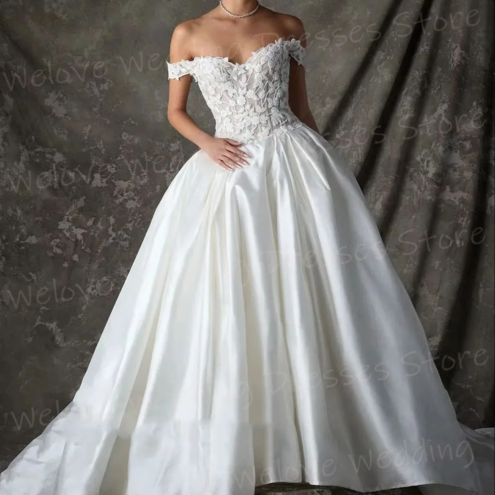 Abiti da sposa eleganti da donna A Line con spalle scoperte Applicazioni in pizzo Robe De Mariée Abiti da sposa in raso personalizzati Vestido De Novia