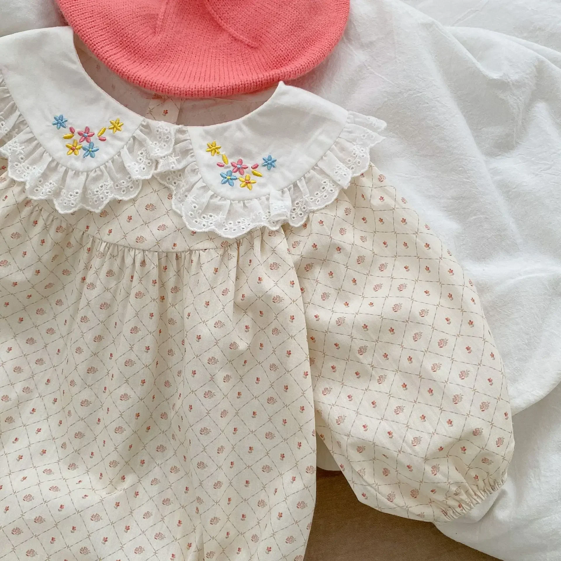 

2023 Autumn Spring Newborn Baby Girls Full Sleeve Peter Pan Collar Embroidery Flower Jumpsuits, Infant Kids One-piece Bodysuits