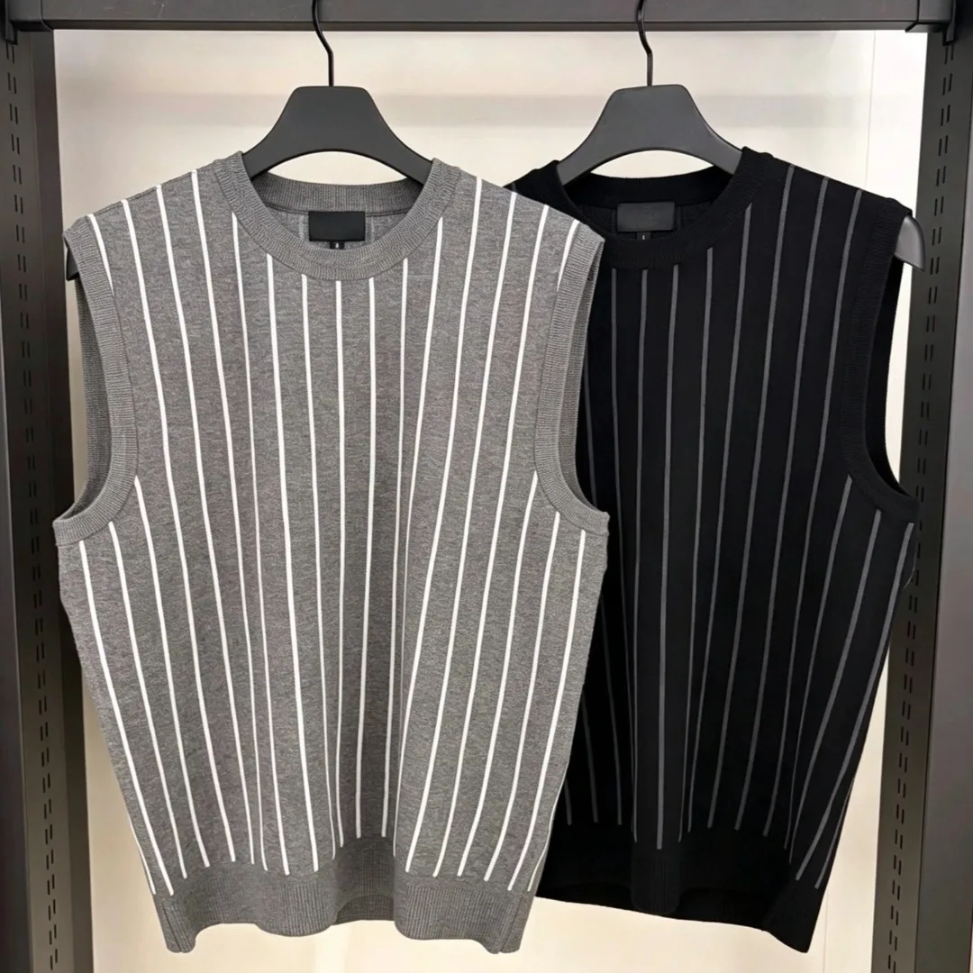 Men's Golf Knit Vest 2026 Fall New Korean Style Crew Neck Letter Logo Colorblock Striped Sleeveless Sporty Versatile Breathable