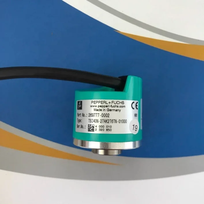 Connection with plug M12 8-pin TSI40N-27AK2T6TN-01000 Incremental rotary encoder