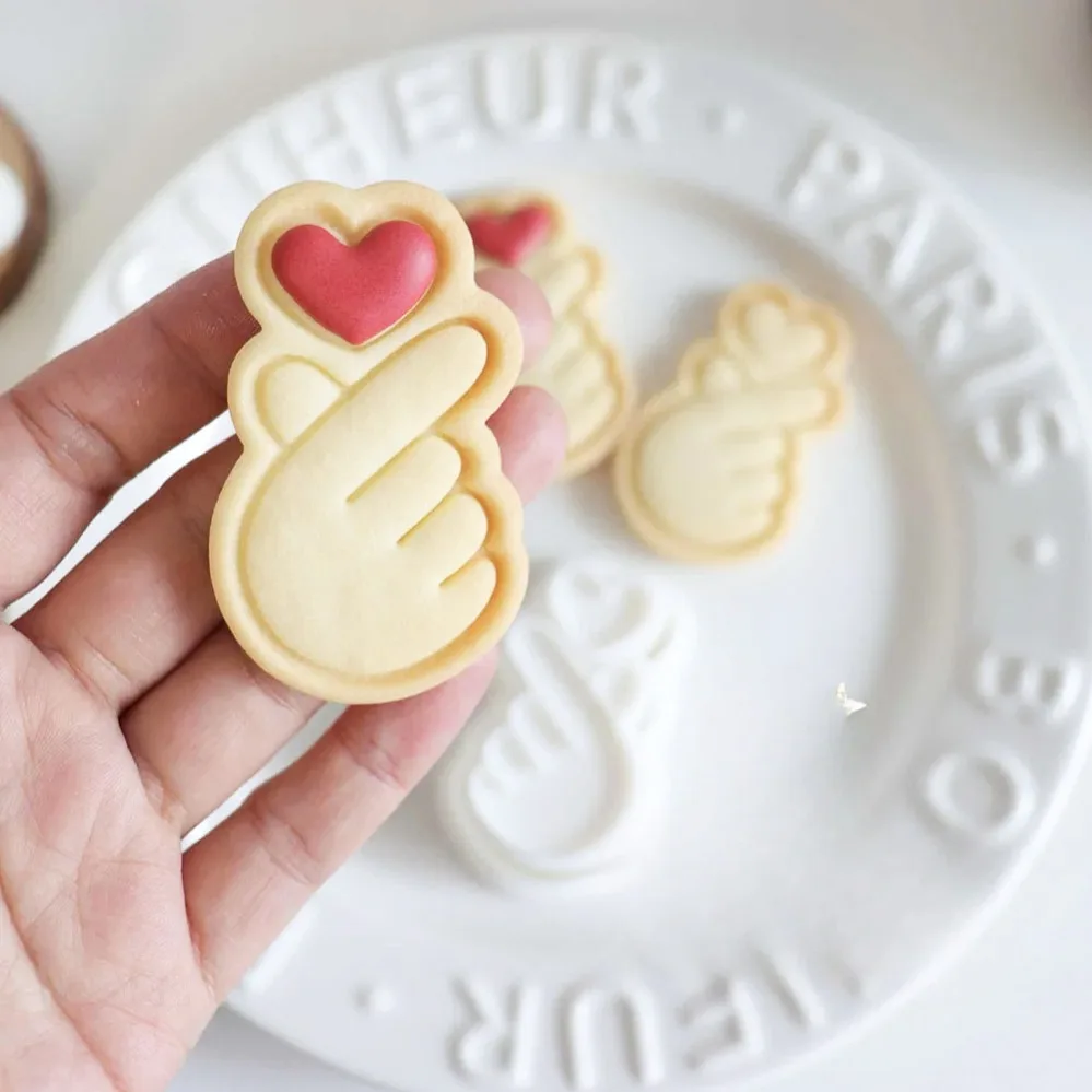 Love Gesture Cookie Cutters Mini Cookie Mold 3D Cake Fondant Cutting Mold DIY Kitchen Baking Tools