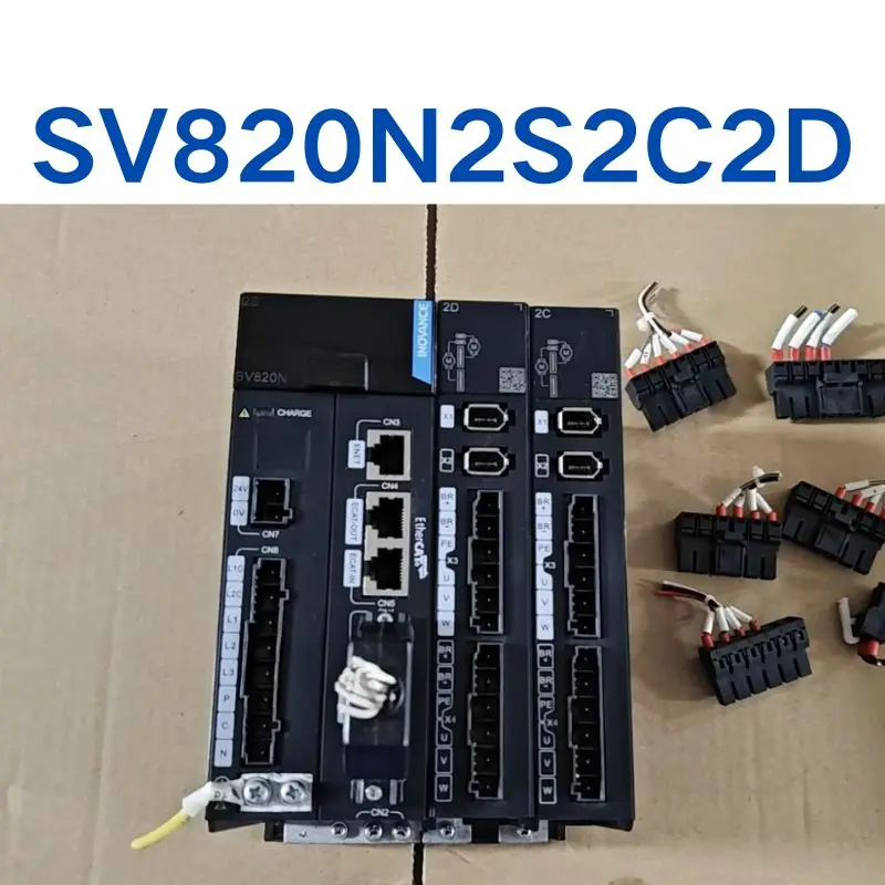 

Б/у SV820N2S2C2D Драйвер двухосного управления протестирован в порядке и быстро отправлен.