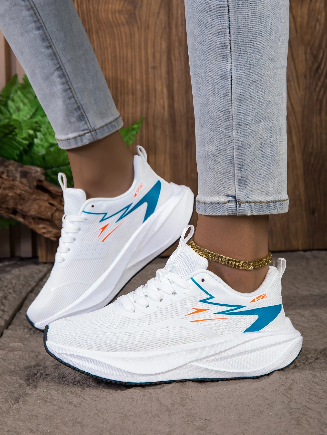 Atmungsaktive Mesh-Laufschuhe für Damen, leichte, gepolsterte, keilförmige, dicksohlige Freizeitlaufschuhe, rutschfeste Gummisohle, Walking-Trainingsschuhe, trendiges Weiß-Blau-Farbschema, Alltagsschuhe für Jogging und – Detail 3