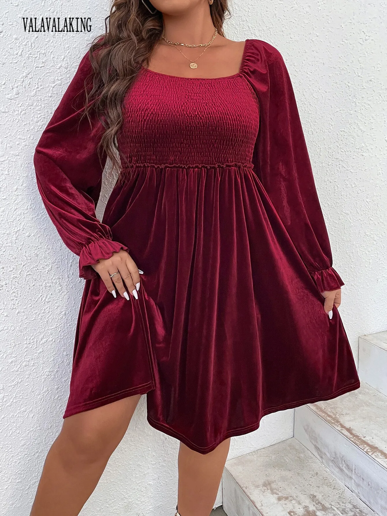 2025 Winter Wine Red Velvet Plus Size Dress Women Square Collar Long Sleeve Dress Ladies Large Pleated Short Evening Party Dress