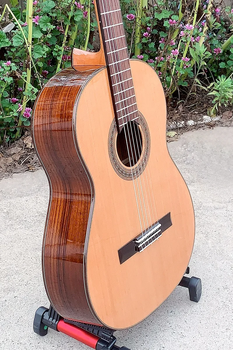 Solid Top Cedar Rosewood Body Classical Guitar