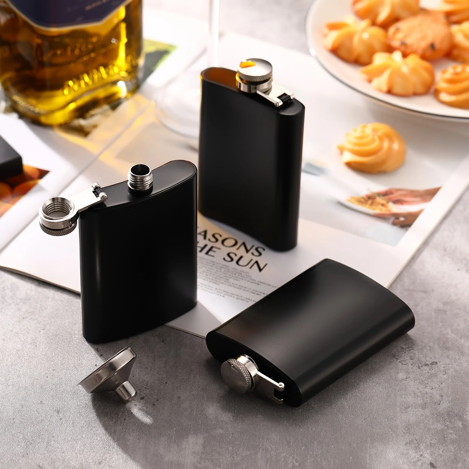 30-teiliges Hüftflaschen-Set aus Edelstahl mit Trichter, auslaufsichere Metallflaschen, Taschen-Whiskyflaschen für Männer, Frauen, Brautjungfern, Hochzeitsfeier-Zubehör (Matt Schwarz, 4oz)