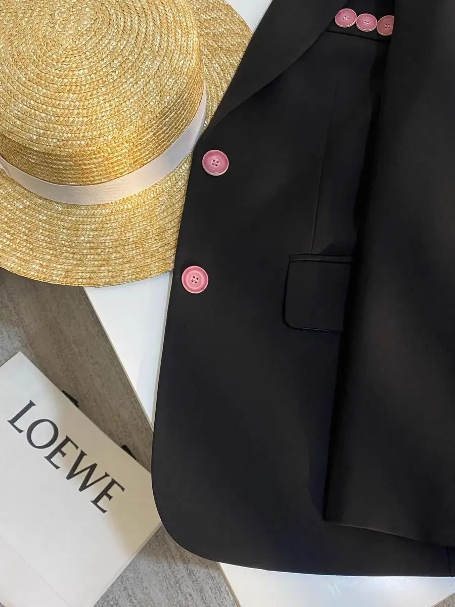 2024 early spring new design sense black suit jacket women\'s casual fashion sense small suit cropped blazer
