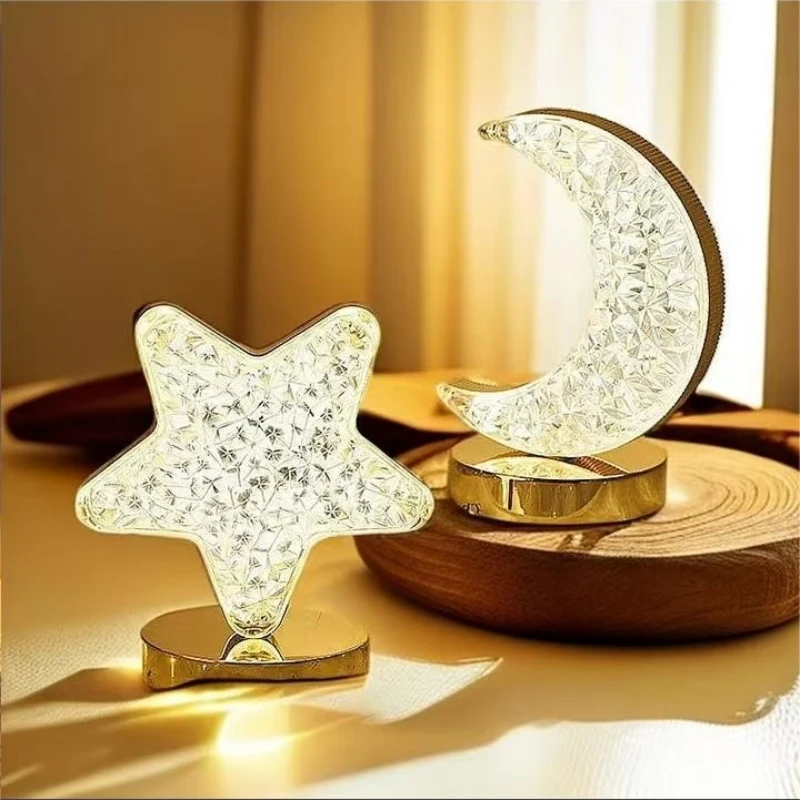 

Прикроватная лампа для спальни с роскошным и элитным ощущением, известная в Интернете декоративная атмосферная лампа, простой зарядный ночник