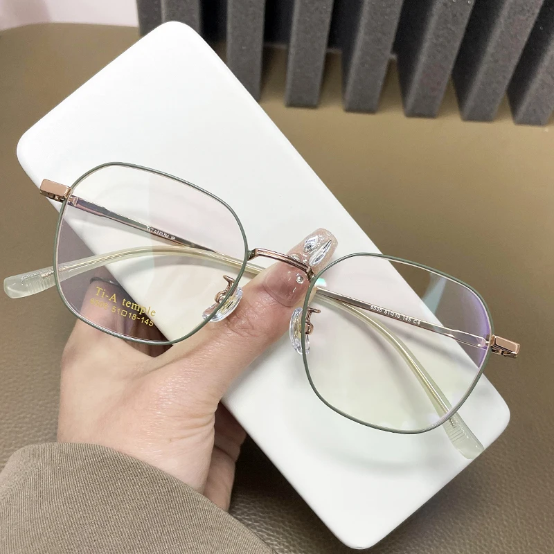 Polygon Shape Eyeglasses Men Titanium Material Blue Light Blocking Glasses for Women Vintage Retro Decorative Glasses