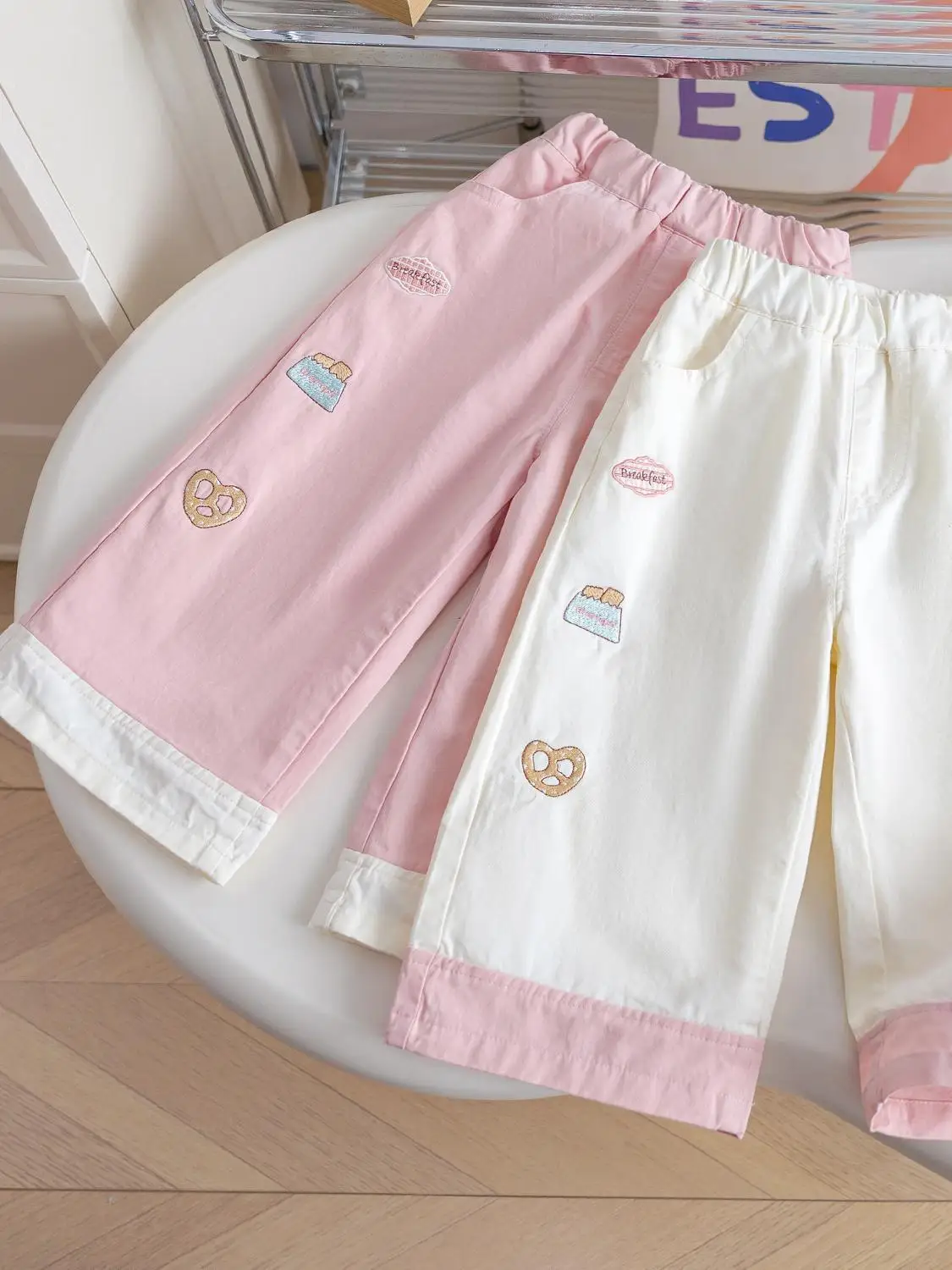 

Модные весенние новые прямые хлопковые брюки для девочек с вышивкой, детские брюки для улицы, сезонная одежда для малышей на весну-осень