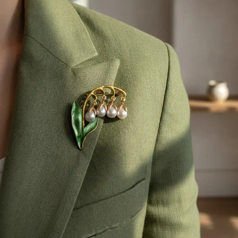 Sparkling Pearl Lily Of The Valley Brooch Trendy Unisex Flower Pin Badge for Evening Party Dress Bag Hat Decoration