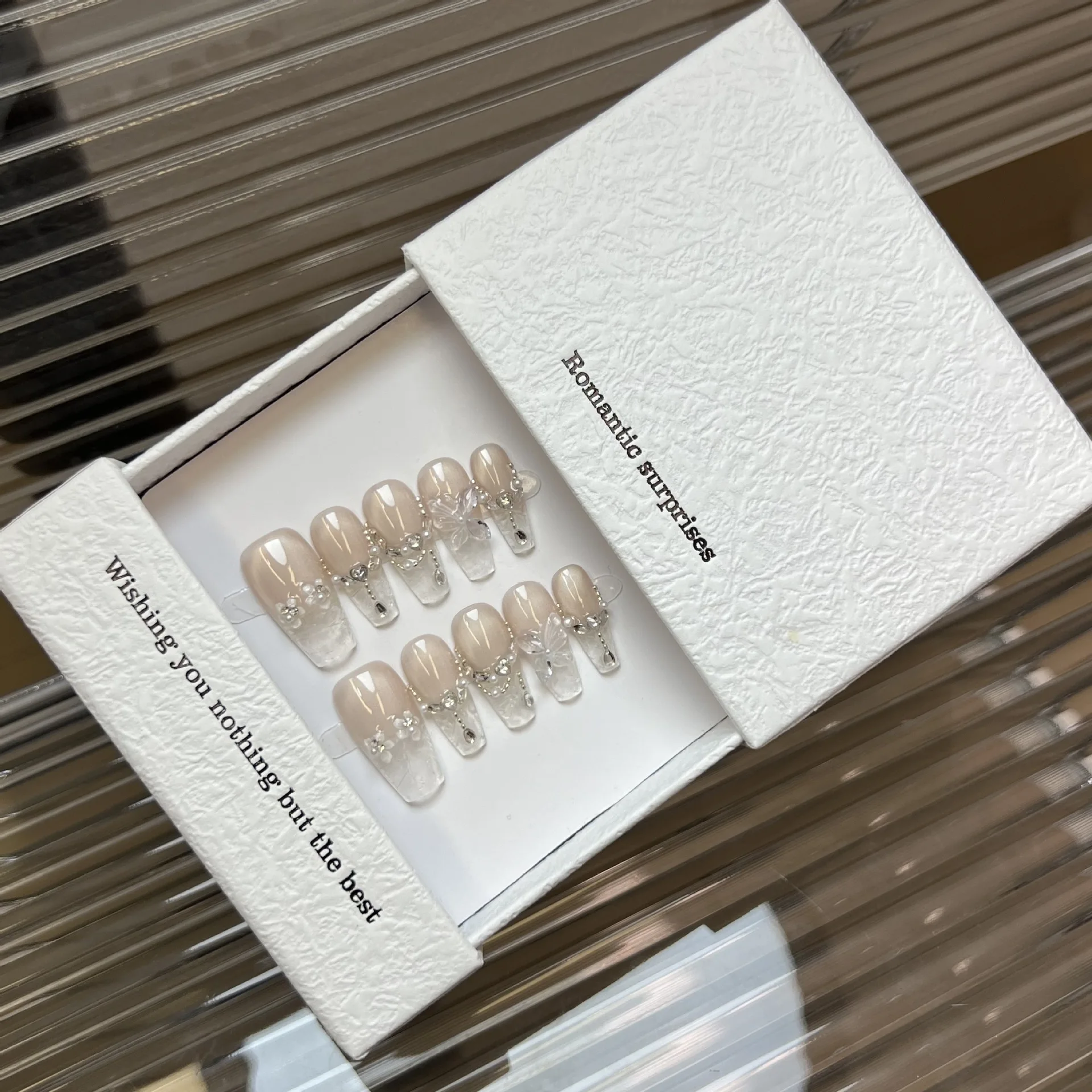 

10 шт., кошачий глаз, ручная работа, пресс для ногтей, нежный темперамент, бабочка, кошачий глаз, вспышка, простая милая девушка, накладные ногти, искусство