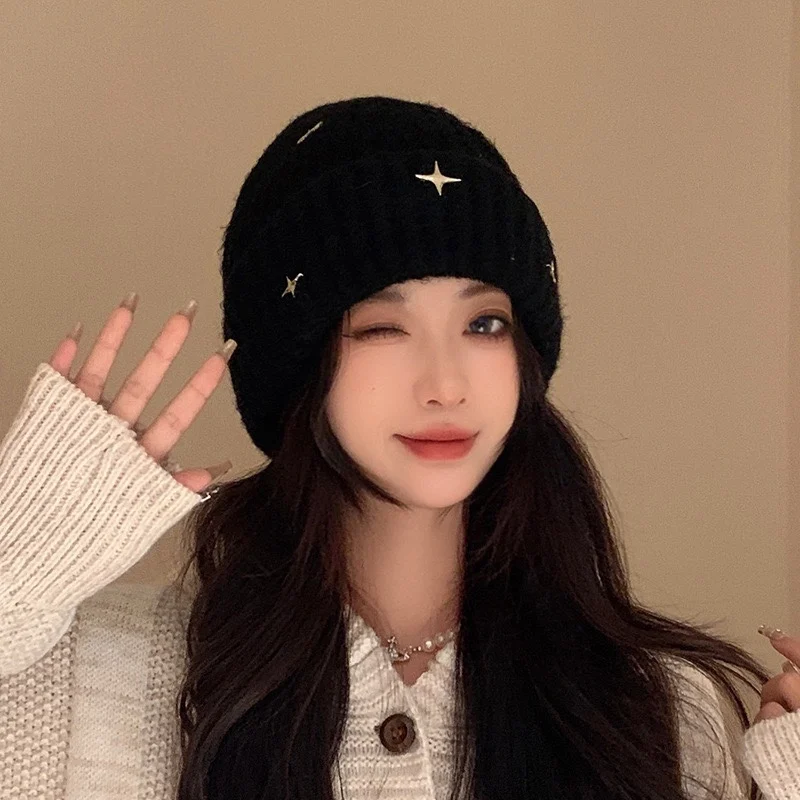 Women's Autumn And Winter Fashionable Tidal Current Versatile Caps Loose And Warm Ear Protection Knitted Hats