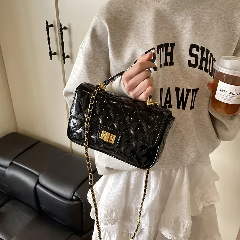 

2025 New Women's Quilted Square Tote - Elegant Chain-Handle Flap Purse with Luxury Design for Stylish Daily Use