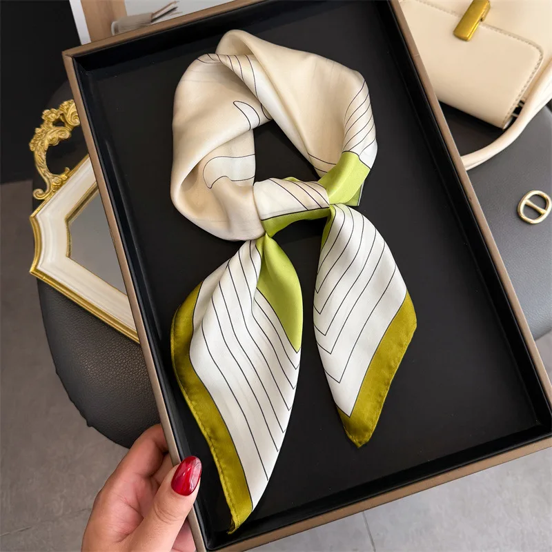Bufanda con estampado de flores de diseñador de lujo, bufandas de seda para mujer, pañuelo cuadrado, Hijab, pañuelo para el cuello, chal, pañuelo, banda para el cabello, Foulard