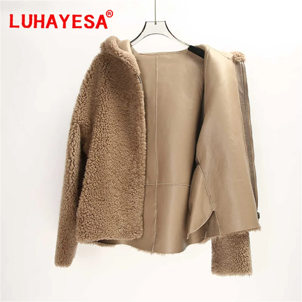 2024 Luhayesa Spain Pearl Merino Sheepskin Fur Clothes Women Hooded Khaki Loose Casual Winter Real Fur Overcoat