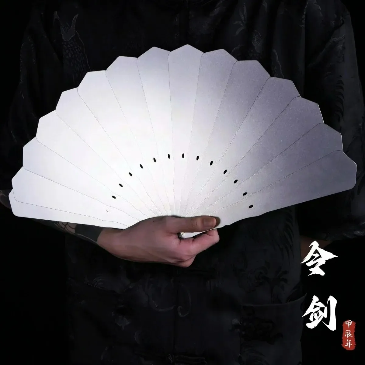 Full Titanium Alloy Iron Fan Self-Defense Kung Fu Tai Chi Hanfu Fan Docorated Metalworking Crafts Hollow Folding Fan Home Decor
