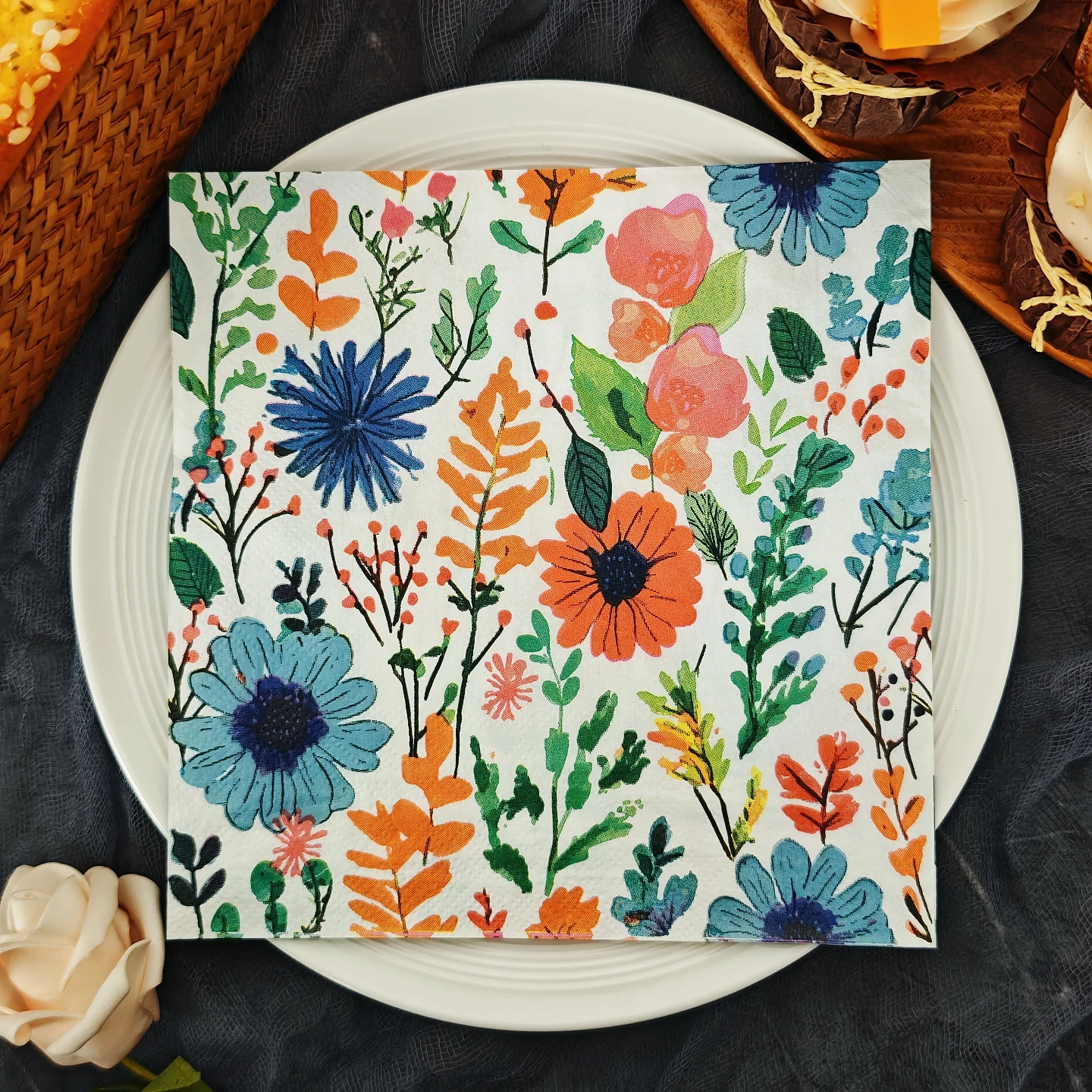 20/50pcs 33*33cm 2ply Flowers and Plants Napkins Suitable for Dining,Baking,Festive Parties,and Wedding Decorations