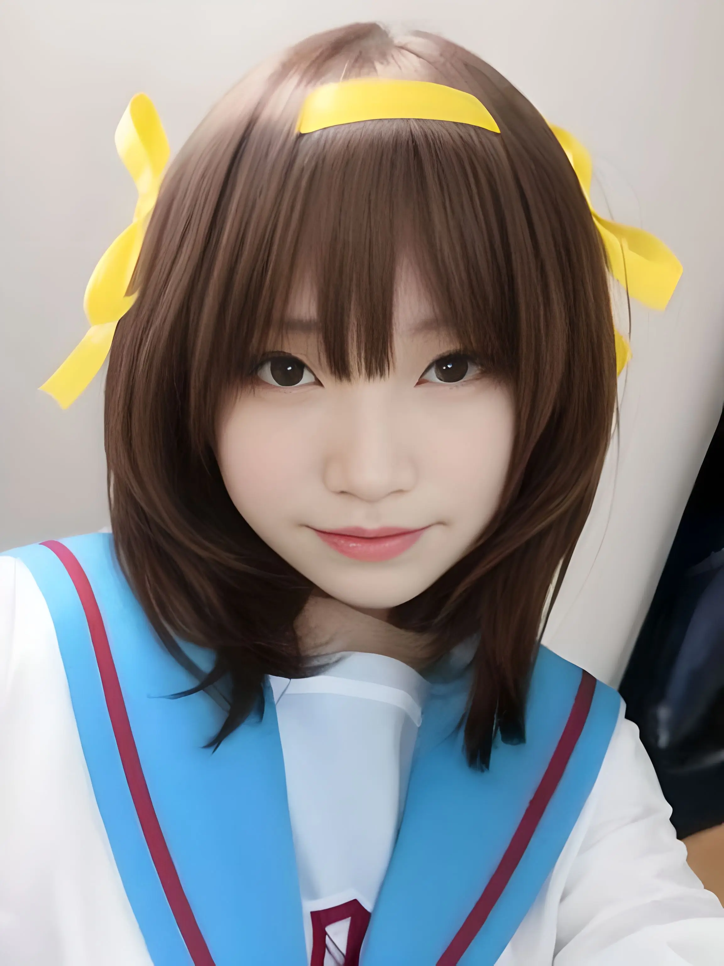 Peruka do cosplay peruka syntetyczna HSIU peruka z krótkim bobem proste włosy złoty różowy czerwony niebieski fioletowy dla kobiet 35cm 23 kolorowe peruki + czapka darmowa peruka — zdjęcie 2