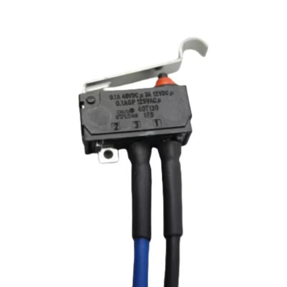 Sensore di contatto dell'interruttore di controllo del portellone posteriore compatibile con Volvo S40 II per S80 2004 2006 V50 XC60 Numero parte OEM 30634191