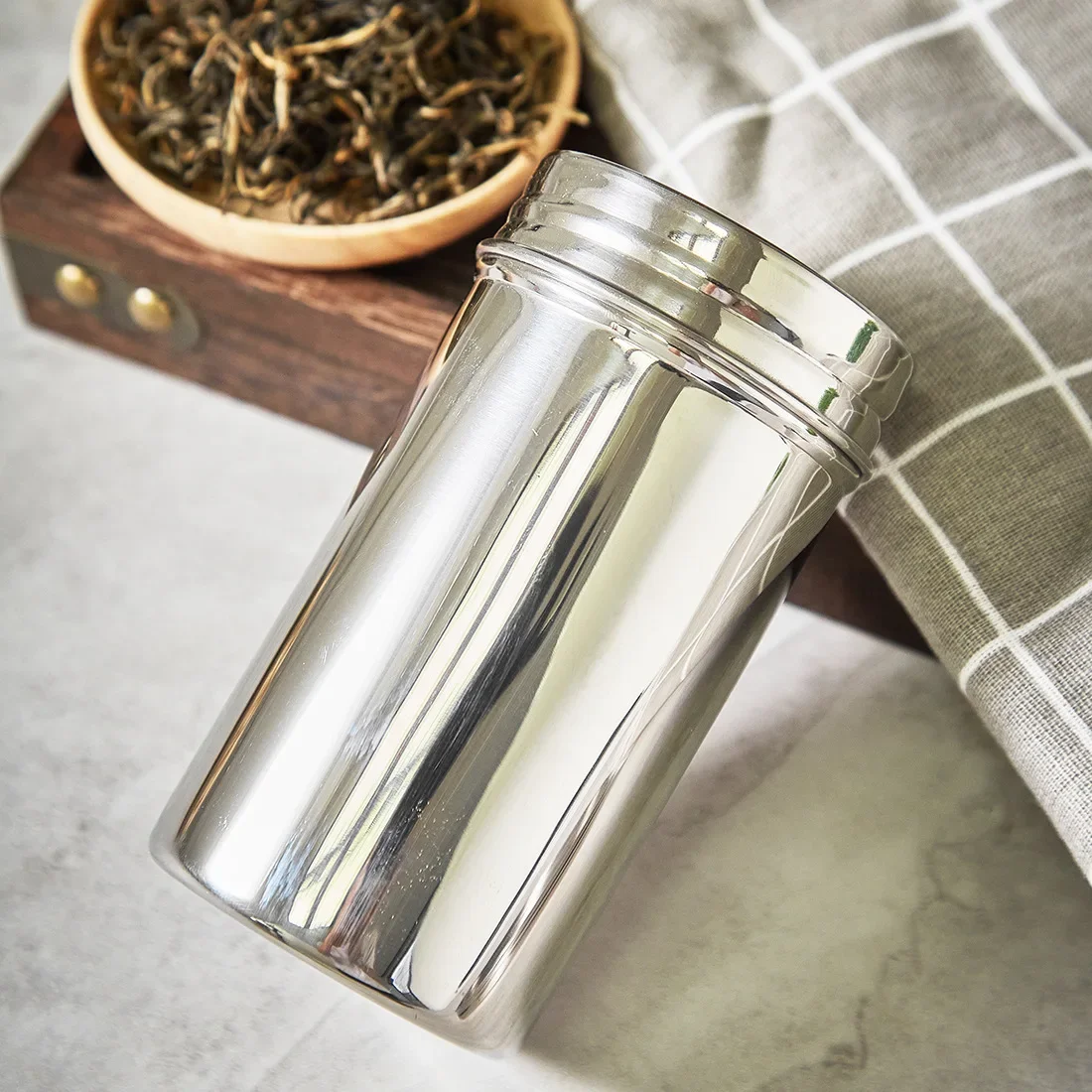 Stainless Steel Sealed Storage Jar, Portable Airtight Food Storage Container Canister for Coffee Beans Flour Cereal Suga