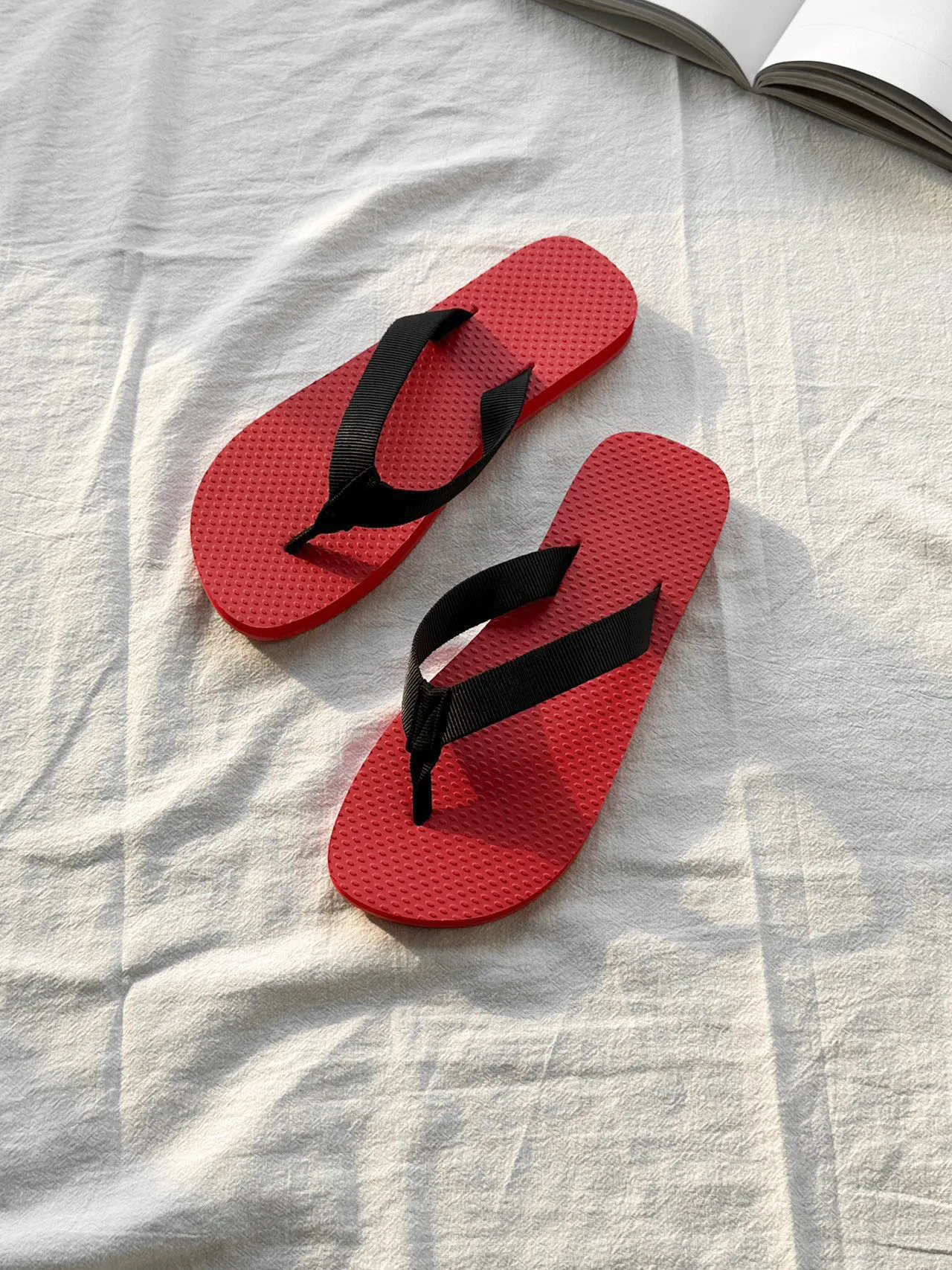 

Red Rubber Thong Sandals for Women Beach Flip Flops Casual Comfortable Slip On Flat Sandals Ladies Slides Slipper