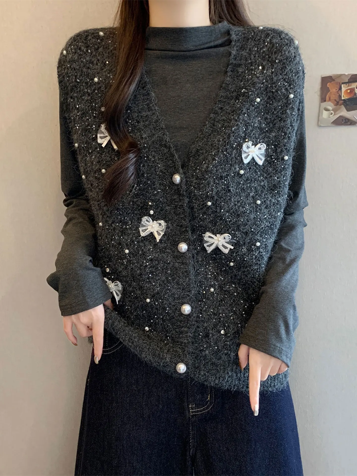 

Комплект для похудения: облегающий вязаный костюм для женщин на раннюю весну, большие размеры, с жемчужной отделкой, базовый слой, топ и брюки, комплект из двух предметов