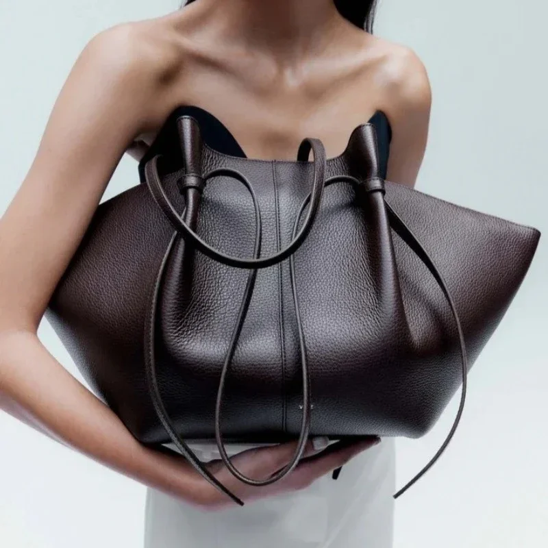 

Women's Single Shoulder Bag Genuine Leather Large Capacity Tote Bag Wing Bag for Women Mochi Premium Underarm Handbag