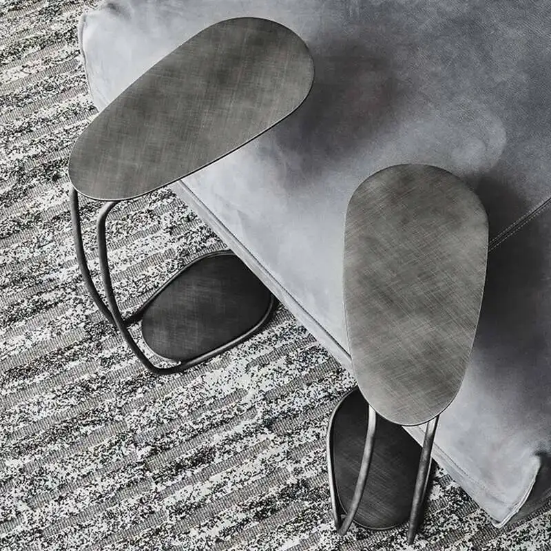 

Creative Italian Minimal C Shape Movable Mobile Small Coffee Table Metal Bedroom Simple Sofa Side Table Furniture WWH20YH